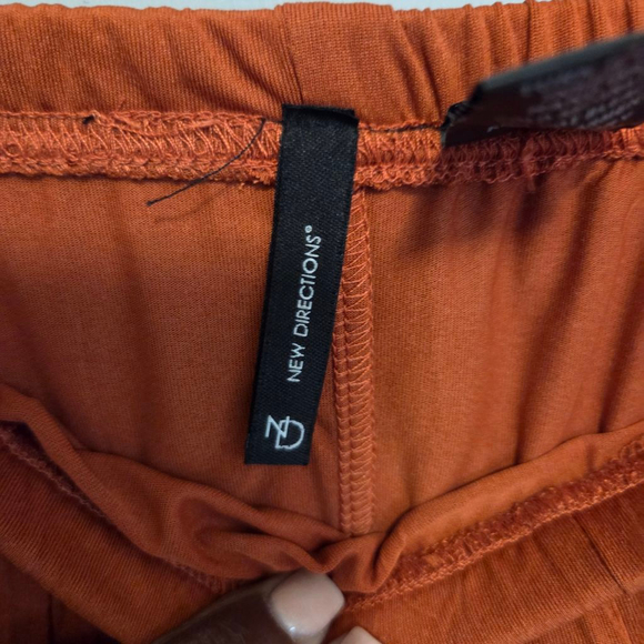 New Directions Rust Pleated Midi Skirt M - Picture 4 of 5